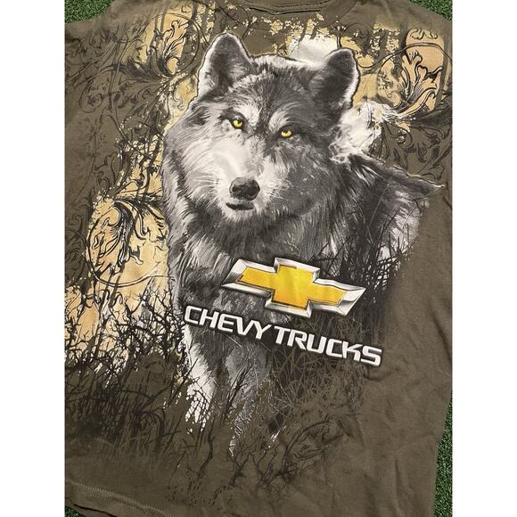 Chevy Trucks Wolf Animal Nature T Shirt Y2K Tribal Chevrolet Promo Olive Size M - Picture 2 of 11